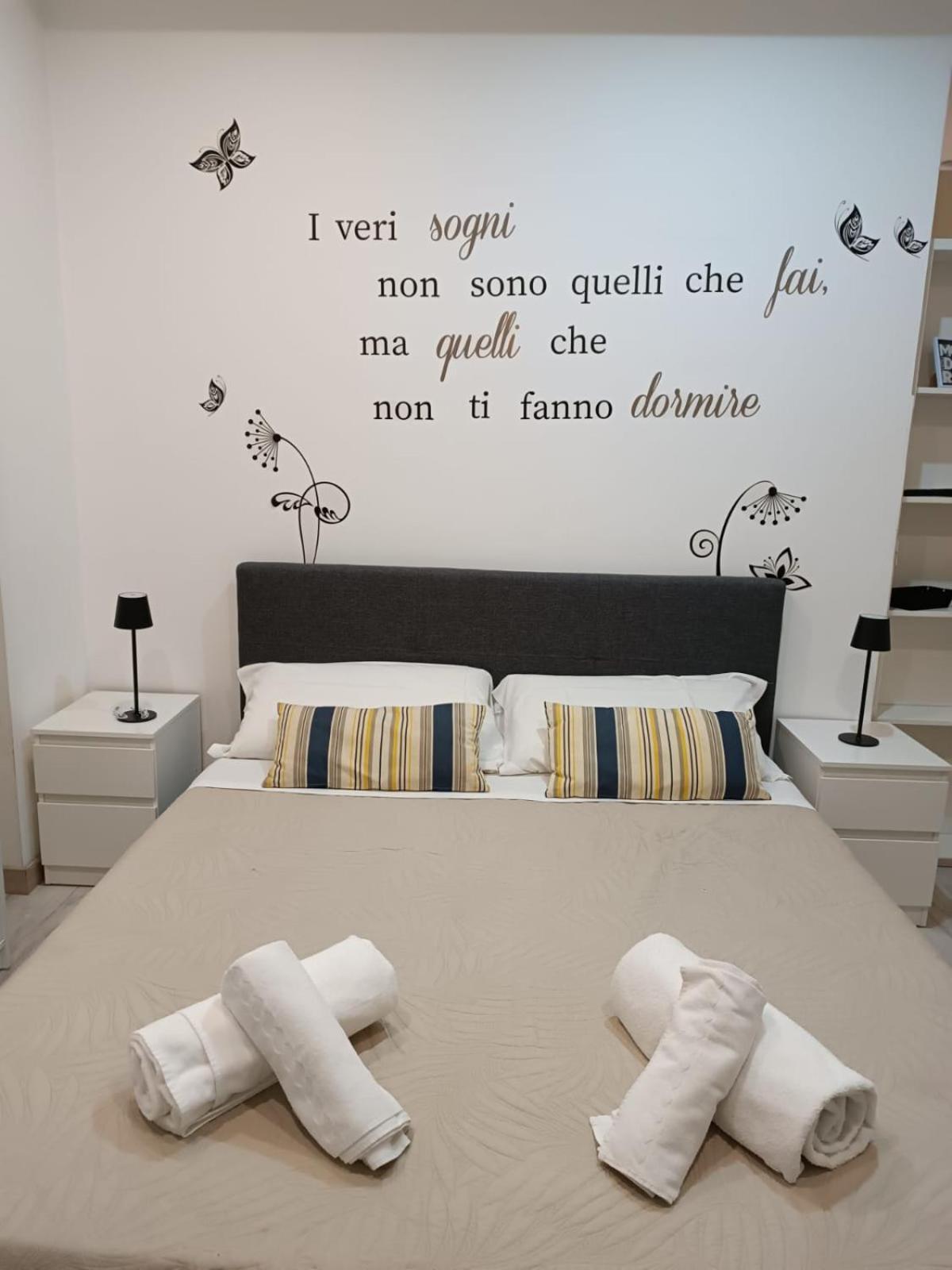 Studio Metro Bologna Рим Екстериор снимка